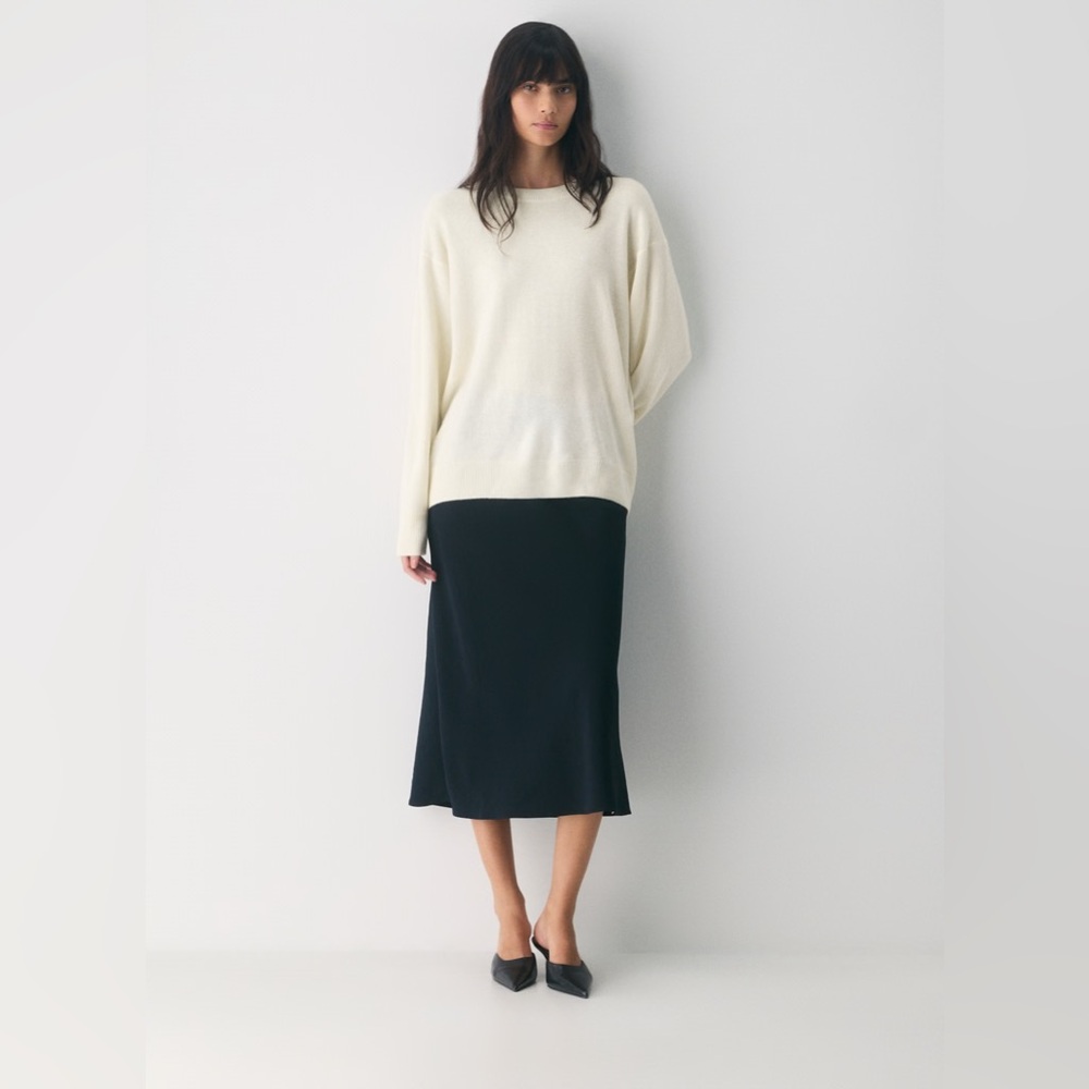 NWT - Aritzia Bare Cashmere Relaxed Crew Sweater - Light Birch - Size 2XS